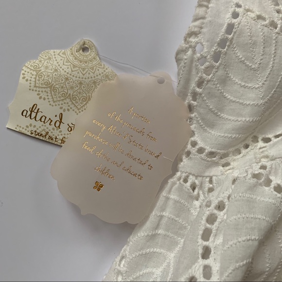 ❤️SOLD ❤️alter’d State Dress Eyelets Leaf Edge - Picture 2 of 8